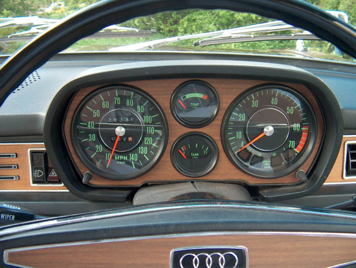 1973 audi 100gl dashboard