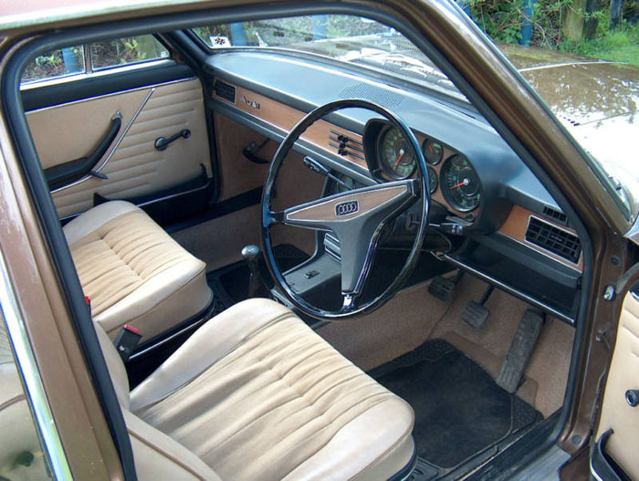 1973 audi 100gl interior 1