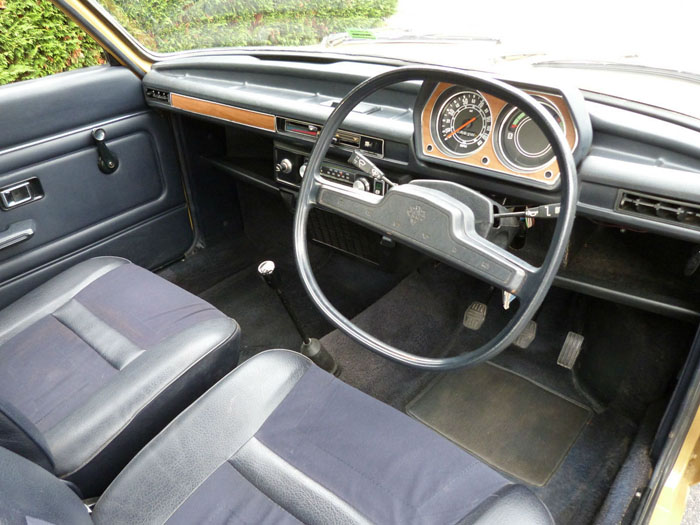 1974 Austin Allegro 1500 Super Interior 2