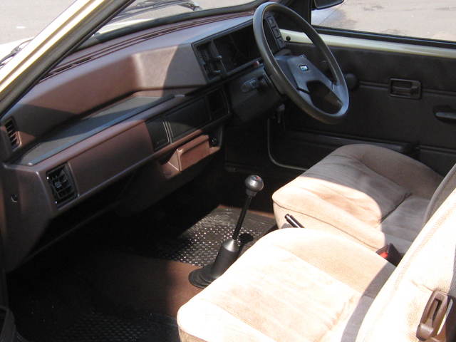 1985 austin metro city beige interior 2