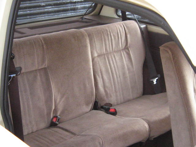 1985 austin metro city beige rear seats