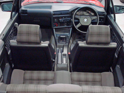 1991 bmw 3 series e30 318i convertible auto interior 3