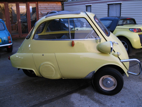 1960 BMW Isetta Bubble Car Right Side