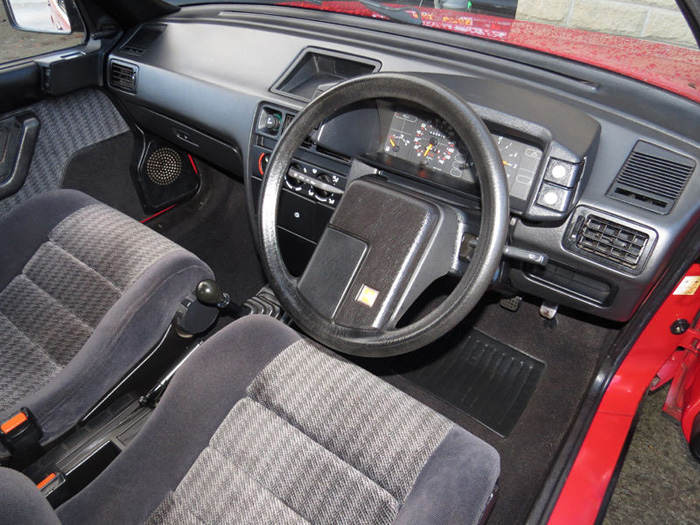 1989 Citroen BX 16 RS Pilot SE Interior 2