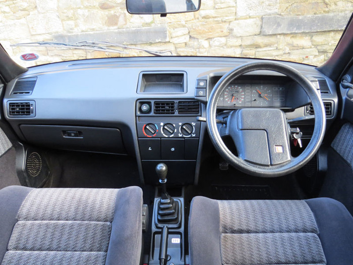 1989 Citroen BX 16 RS Pilot SE Interior Dashboard