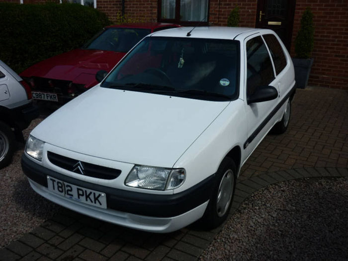 1999 citroen saxo white 2