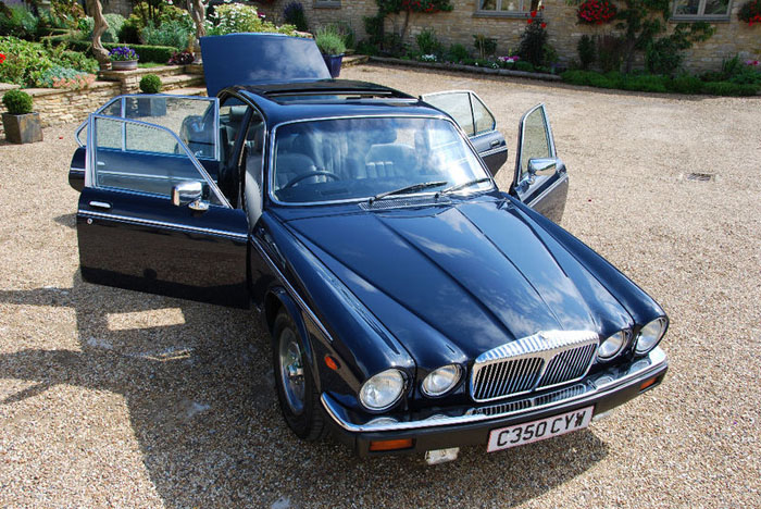 1986 daimler 5.3 v12 double six automatic front
