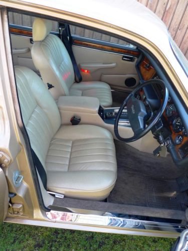 1983 Daimler Sovereign S3 4.2 Front Interior