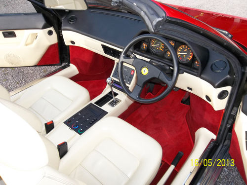 1990 Ferrari Mondial 3.4t Interior 2