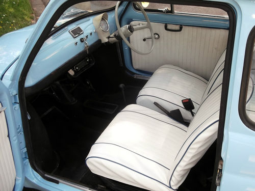 1971 Fiat 500 Interior 2