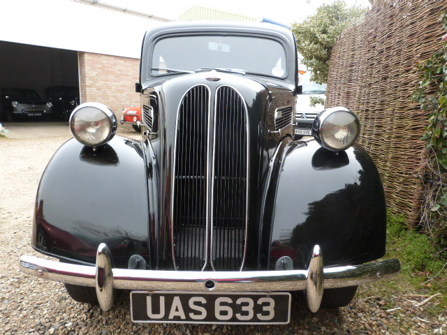 1953 Ford Anglia Front