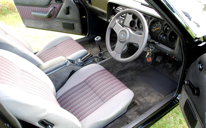 1985 Ford Capri MK3 2.0 Laser Interior 2