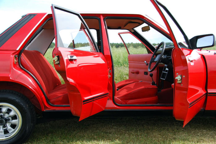 1980 ford cortina mk5 1.6l interior 1