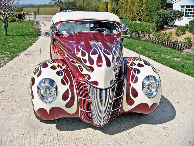 1940 Ford Coupe Custom Front