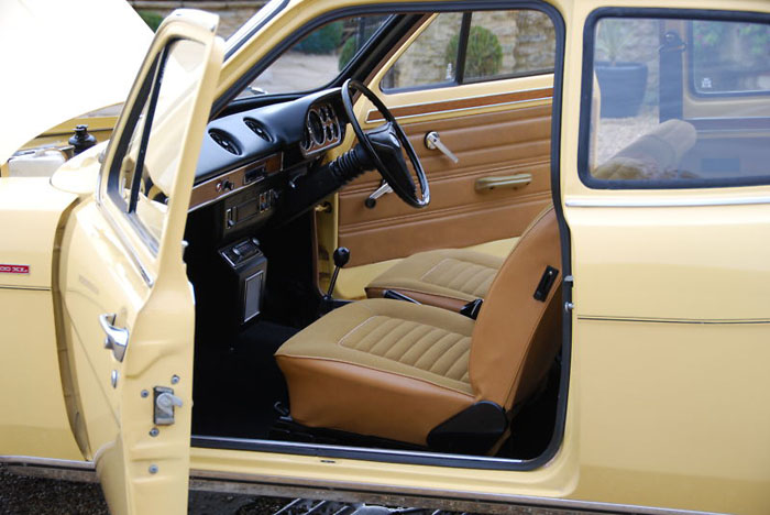 1974 ford escort mk1 1300xl 2 door interior 2