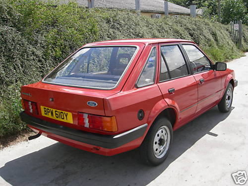 1982 ford escort mk3 1.1l 5dr 6