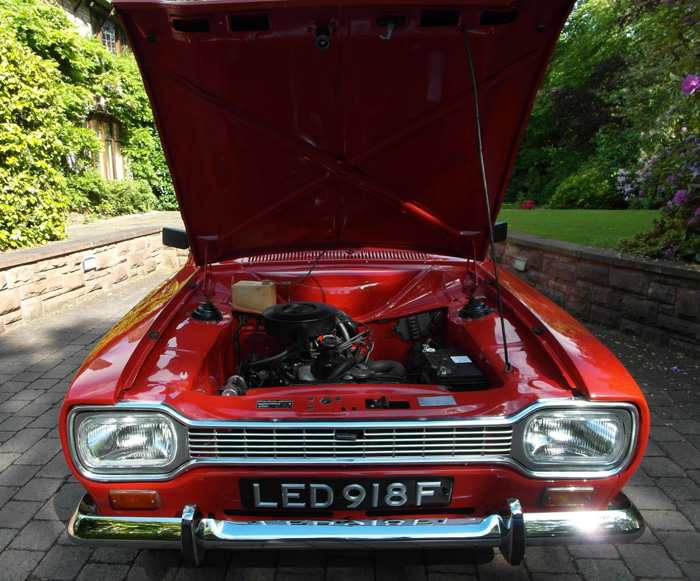 1968 Ford Escort MK1 1100 Super Bonnet Up