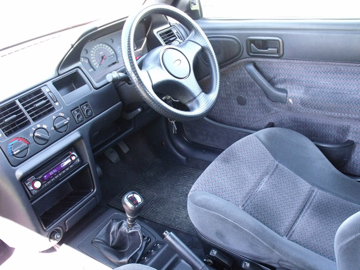 1993 Ford Escort XR3i Convertible Interior Dashboard Steering Wheel