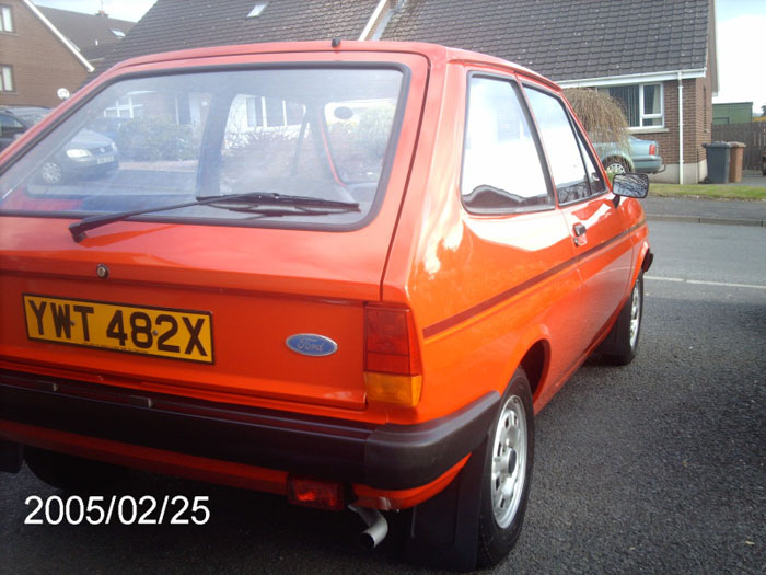 1982 ford fiesta popular plus red 1.1l 3