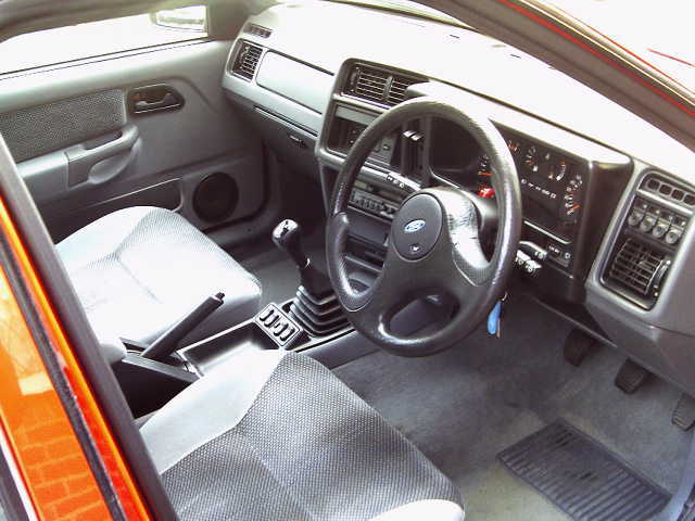 1988 ford sierra 2.0i ghia interior 1
