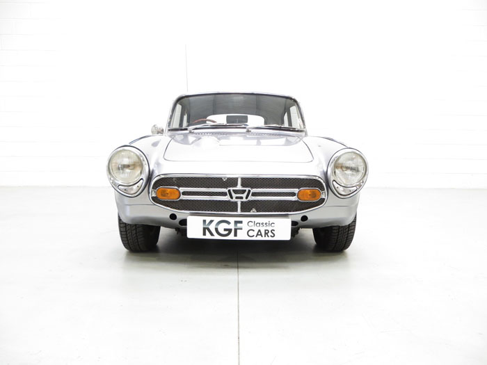 honda s800 coupe front