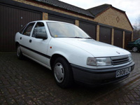 1213 1989 Vauxhall Cavalier MK3 1.4 L Icon