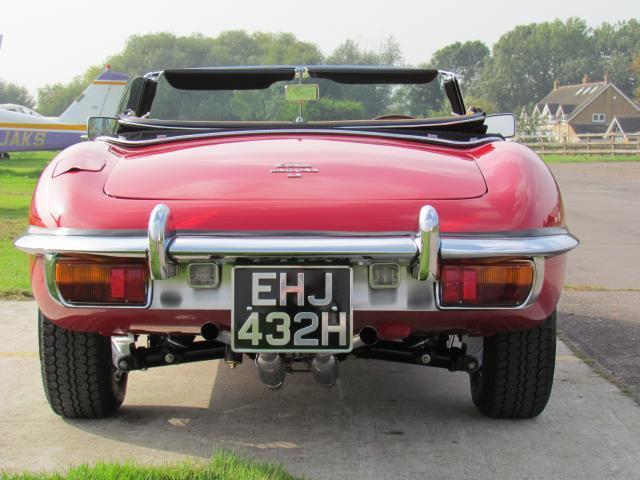 1970 Jaguar E-Type S2 Roadster Back