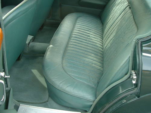 jaguar mk2 2.4 manual overdrive interior 2