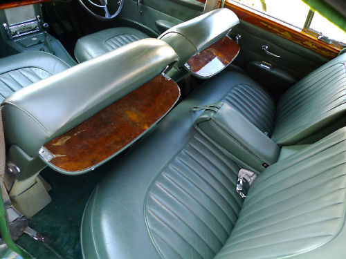 1961 jaguar mk ii 3.8 litre manual interior 3