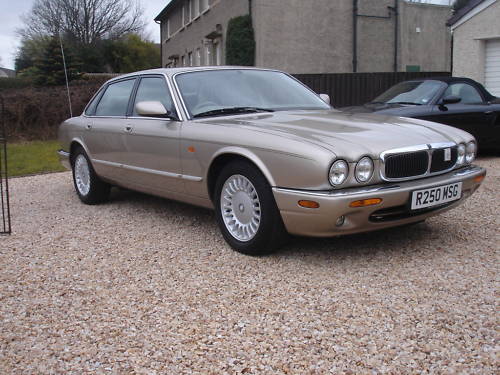 1997 jaguar v8 xj srs x308 beige 2