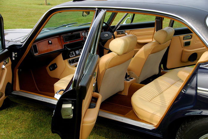 1976 Jaguar XJ6 Series 2 4.2 Interior