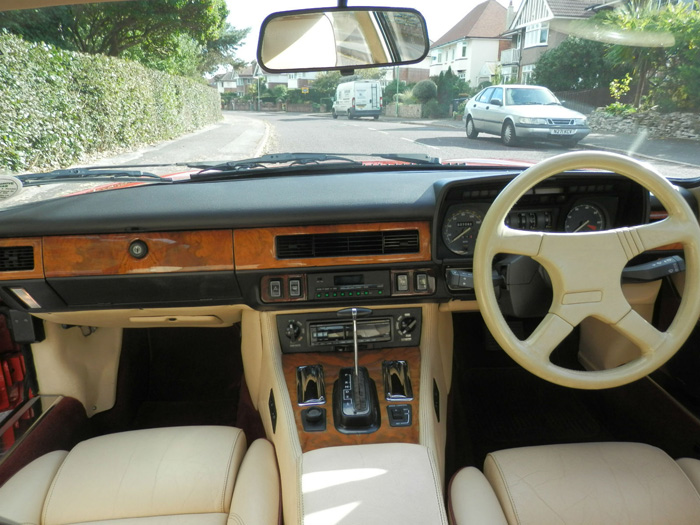 1990 Jaguar XJ-S 5.3 V12 Interior Dashboard