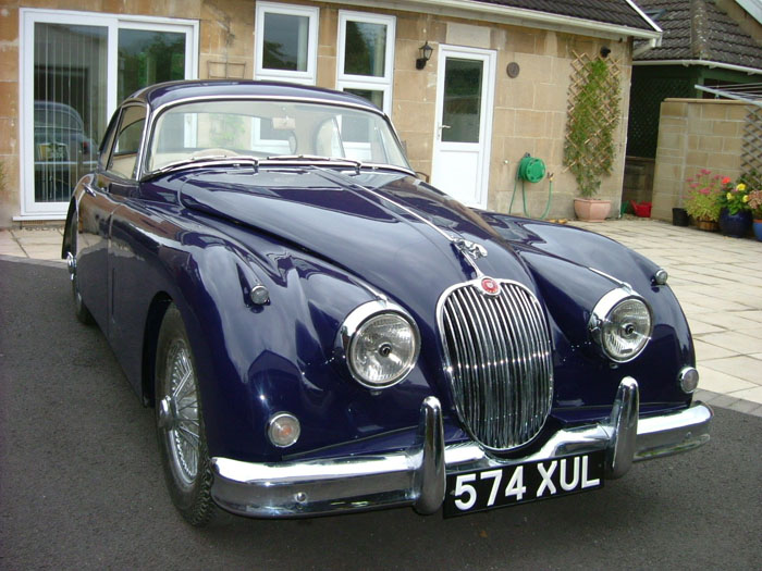 1959 Jaguar XK 150 FHC Front