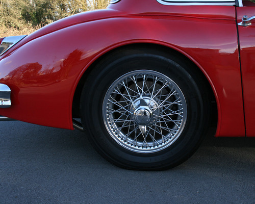 1958 Jaguar XK-150 SE FHC Wheel