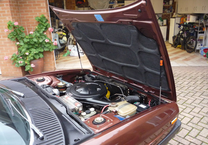 1978 lancia gamma coupe engine bay 1