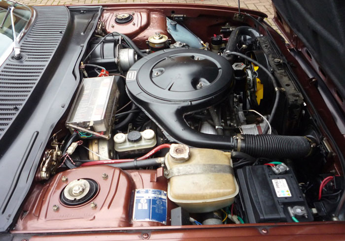 1978 lancia gamma coupe engine bay 2