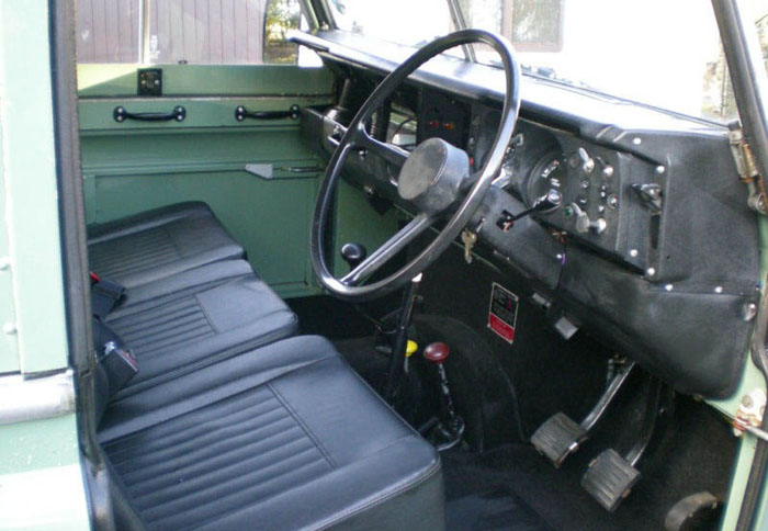 1983 land rover series 3 88 station wagon swb interior 1