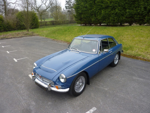 1969 mgc gt automatic 1