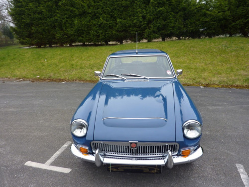 1969 mgc gt automatic front