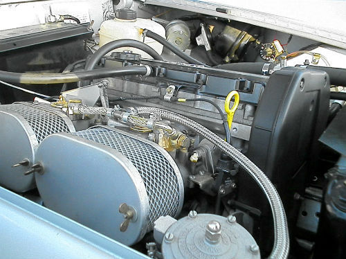 1972 mg midget in silver engine
