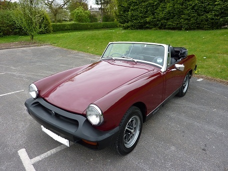 1977 mg midget damask red 1