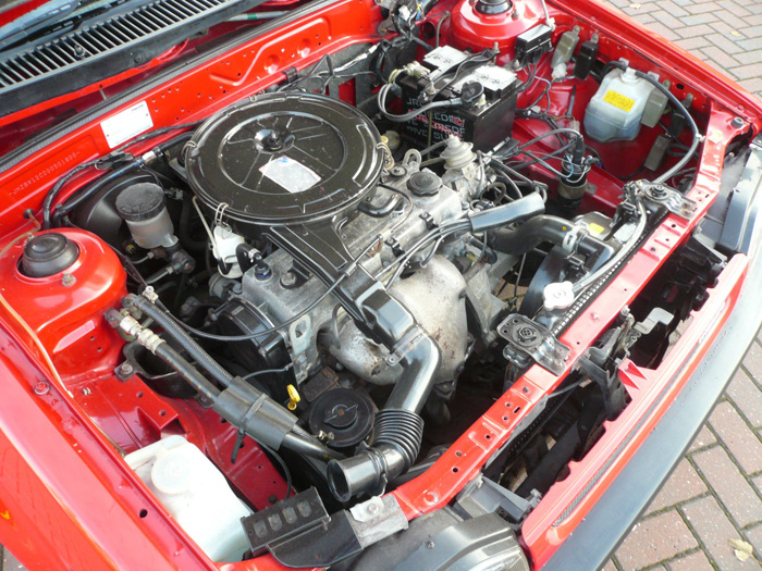 1990 Mazda 323 SE Executive Estate Engine Bay