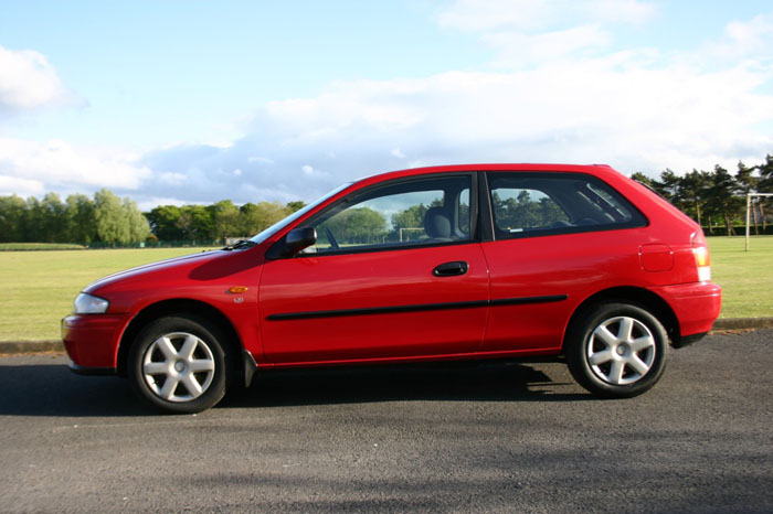 1997 mazda 323 lxi 4