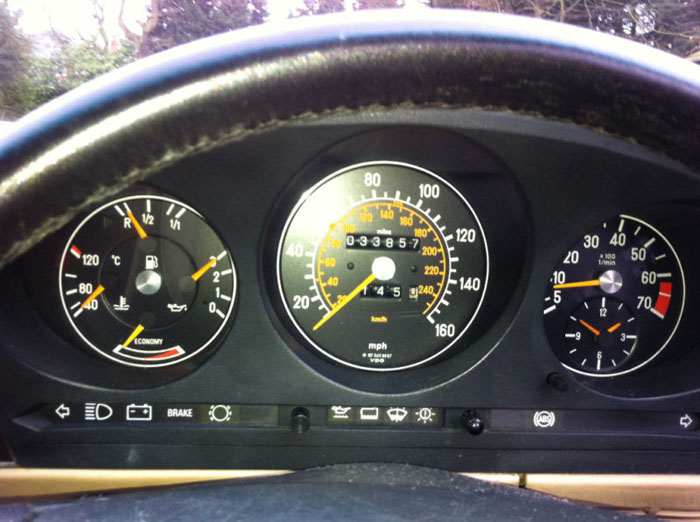 1989 mercedes 300 sl auto red dashboard