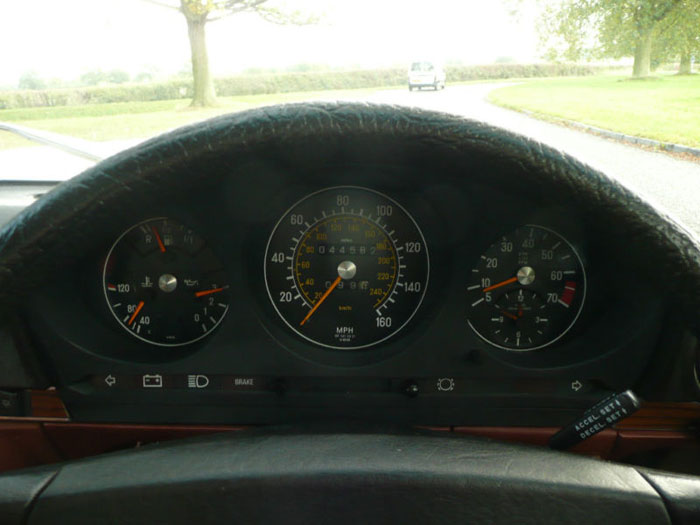 1980 mercedes 350 sl dashboard