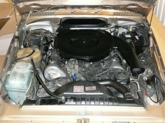 1980 mercedes 350 sl engine bay