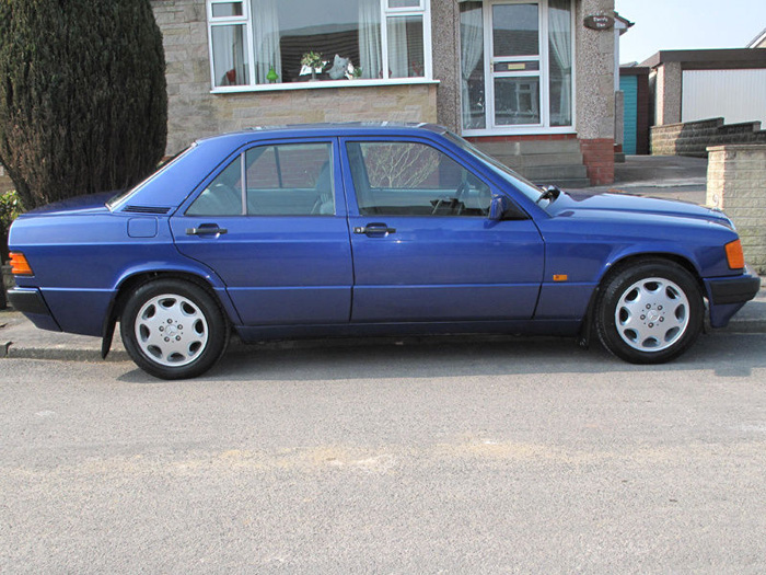 1993 Mercedes-Benz W201 190LE Right Side