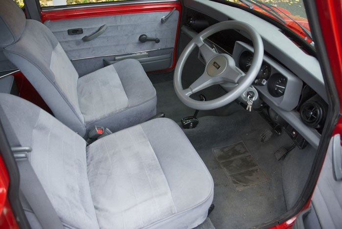 1991 Mini Mayfair 998cc Interior