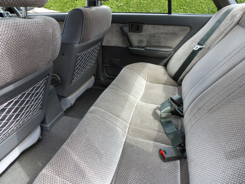 1990 Nissan Bluebird 1.8 GS Rear Interior