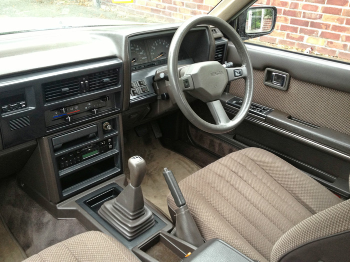 1988 Nissan Laurel C32 2.4 SGX Dashboard Steering Wheel
